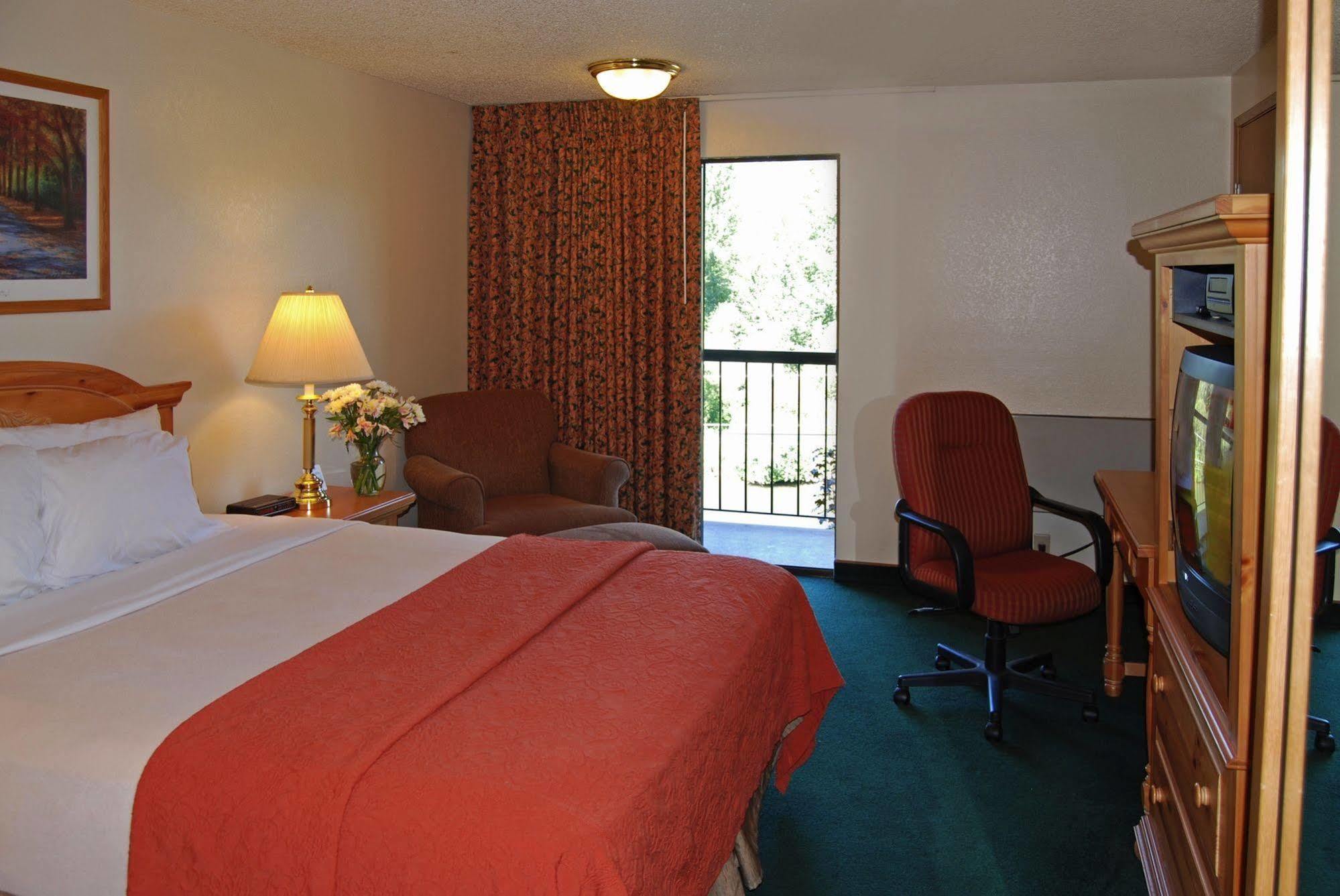 Baymont By Wyndham Yakima Riverfront חדר תמונה
