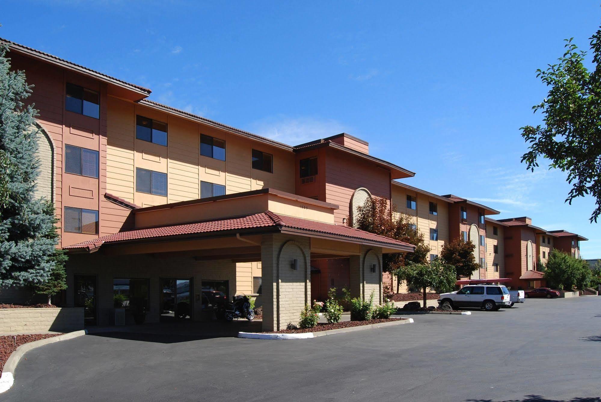 Baymont By Wyndham Yakima Riverfront מראה חיצוני תמונה